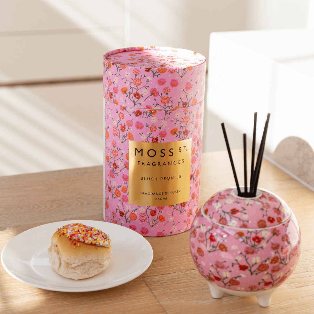 MOSS ST. Ceramic Diffuser 350mls - Blush Peonies - Ginja B