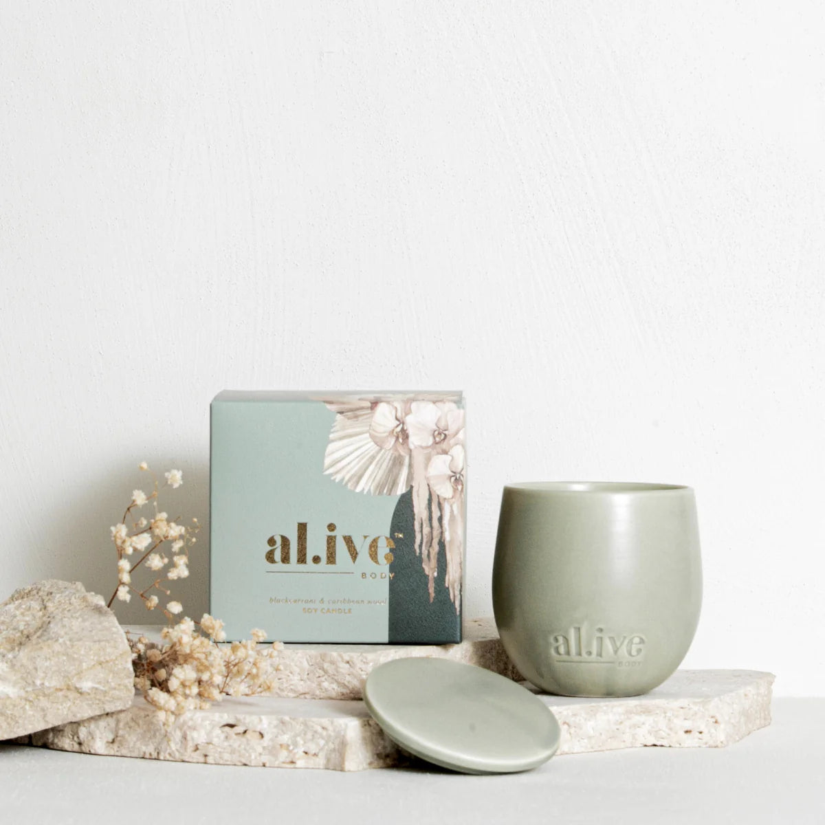 Alive Body Blackcurrant & Caribbean Wood Soy Candle