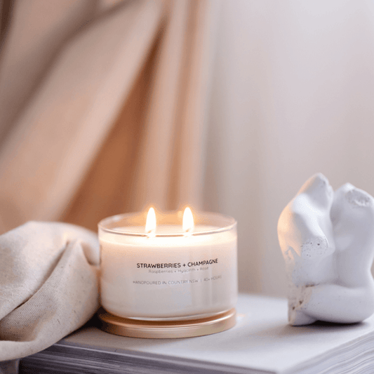 Meeraboo Strawberries + Champagne Luxury Soy Candle 330g - Ginja B