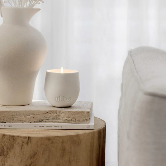 Alive Body Sweet Dewberry & Clove Soy Candle