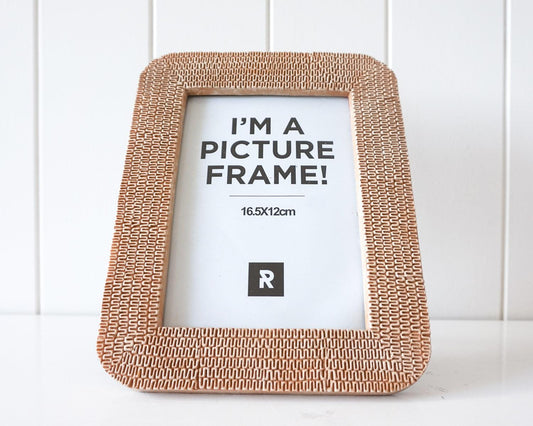 Photo Frame - Squiggle Natural Medium - 18x22cm - Ginja B