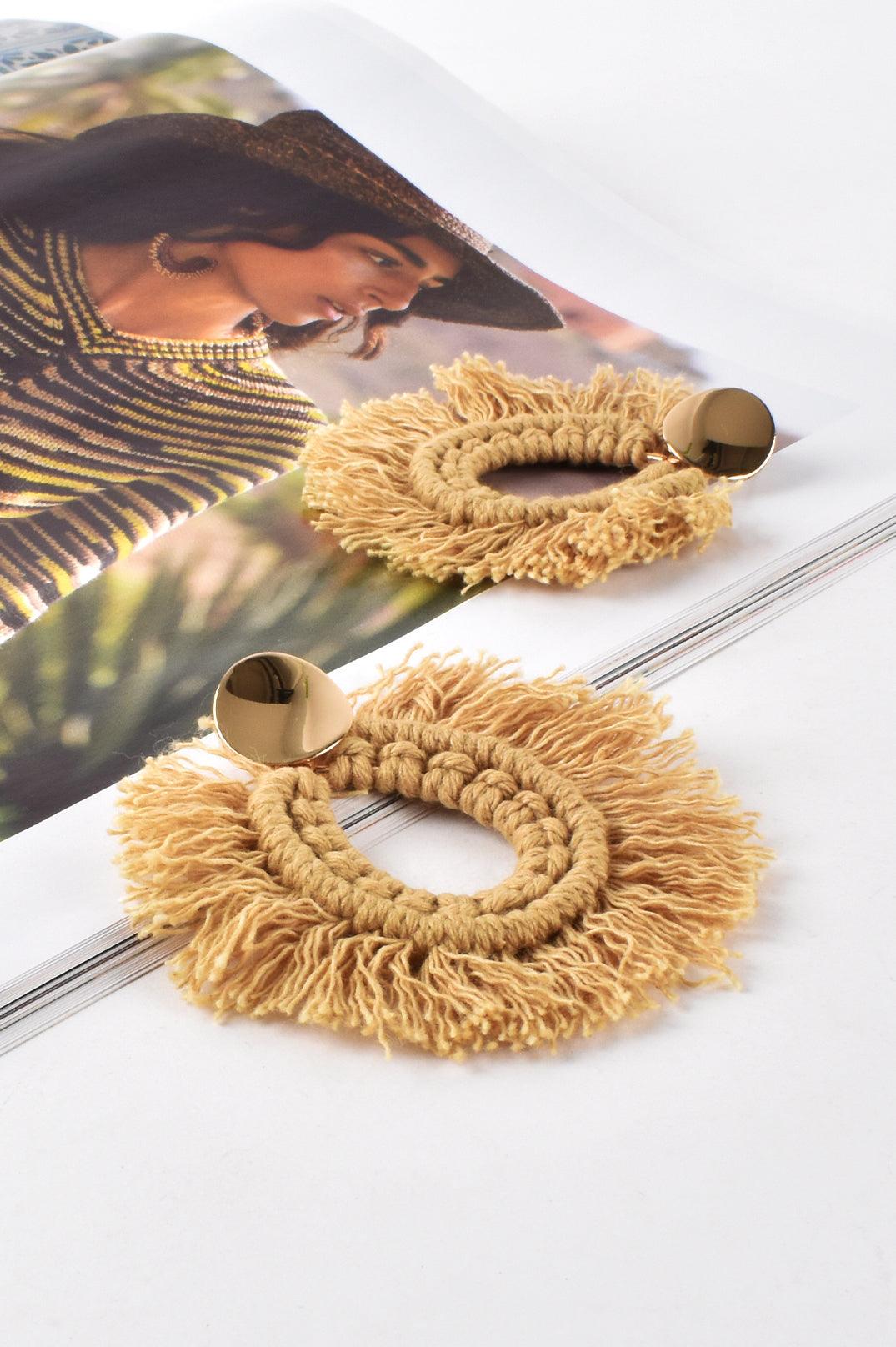 STATEMENT CRIMPED FINGED EARRINGS Tan Adorne - Ginja B